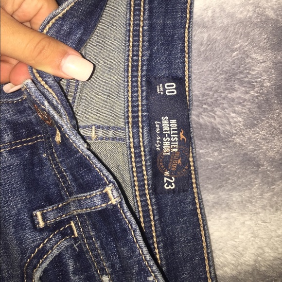 Shorts - Picture 2 of 2